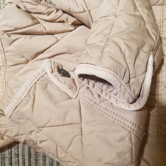 Girls Gap Quilted Jacket size 2 - Picture 7 of 7